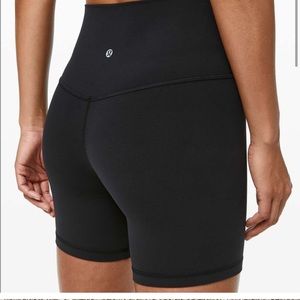Black lululemon biker shorts